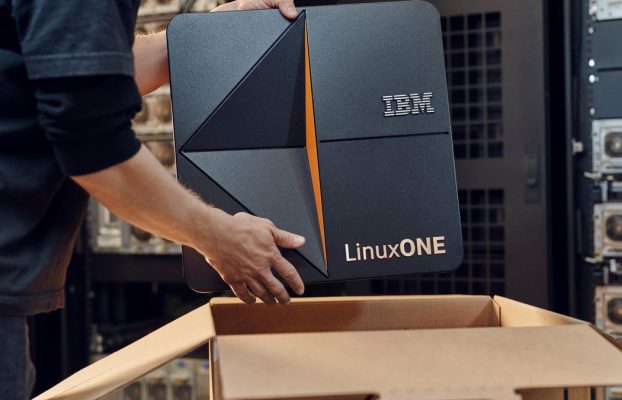 IBM presenta un mainframe para AI: The Linuxone Emperor 5