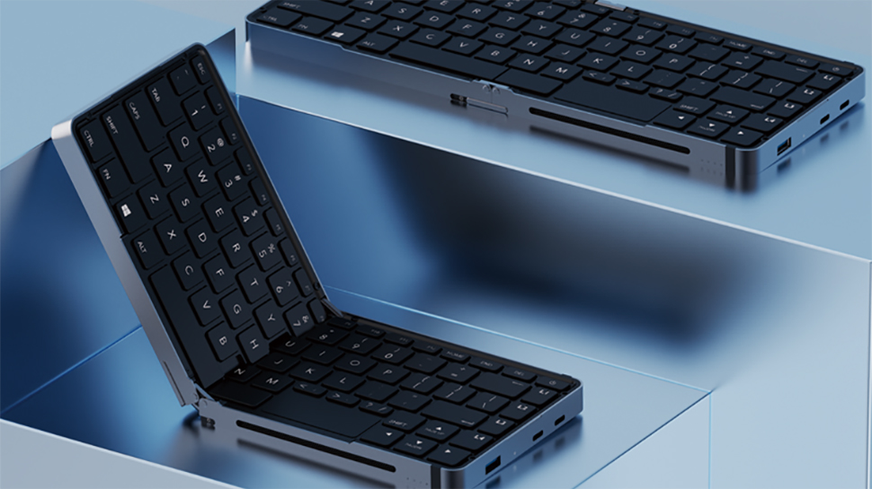 Este pequeño teclado plegable oculta un potente escritorio de Windows 11 en el interior