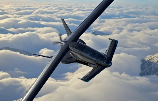 Horizon Cavorite X7 Hybrid VTOL Aircraft logra un vuelo histórico