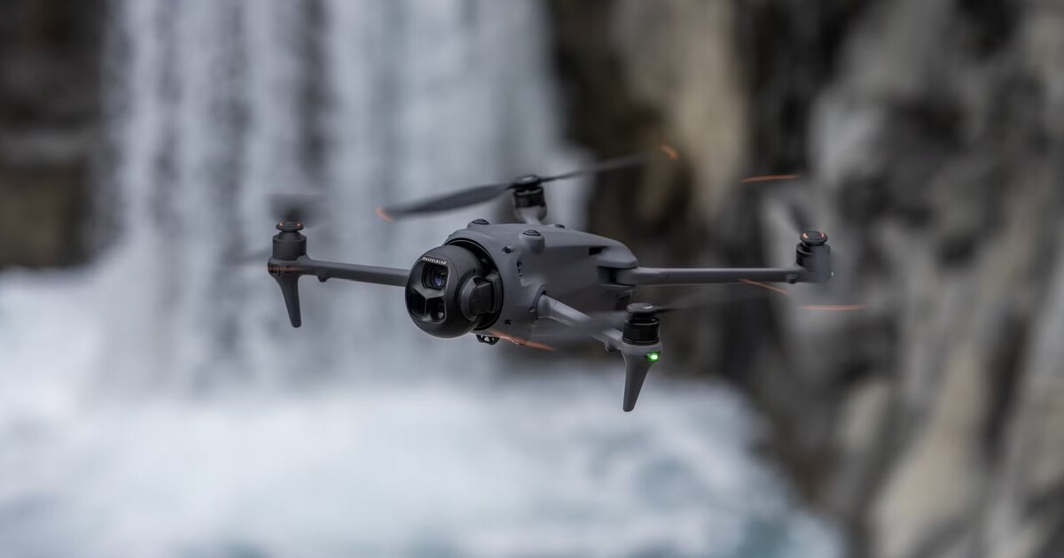DJI presenta Mavic 4 Pro con un innovador sistema de triple cámara