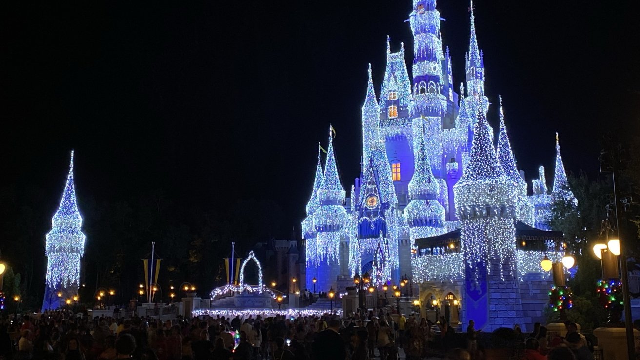 Disney & Universal Sue MidJourney para infracción de derechos de autor de IA