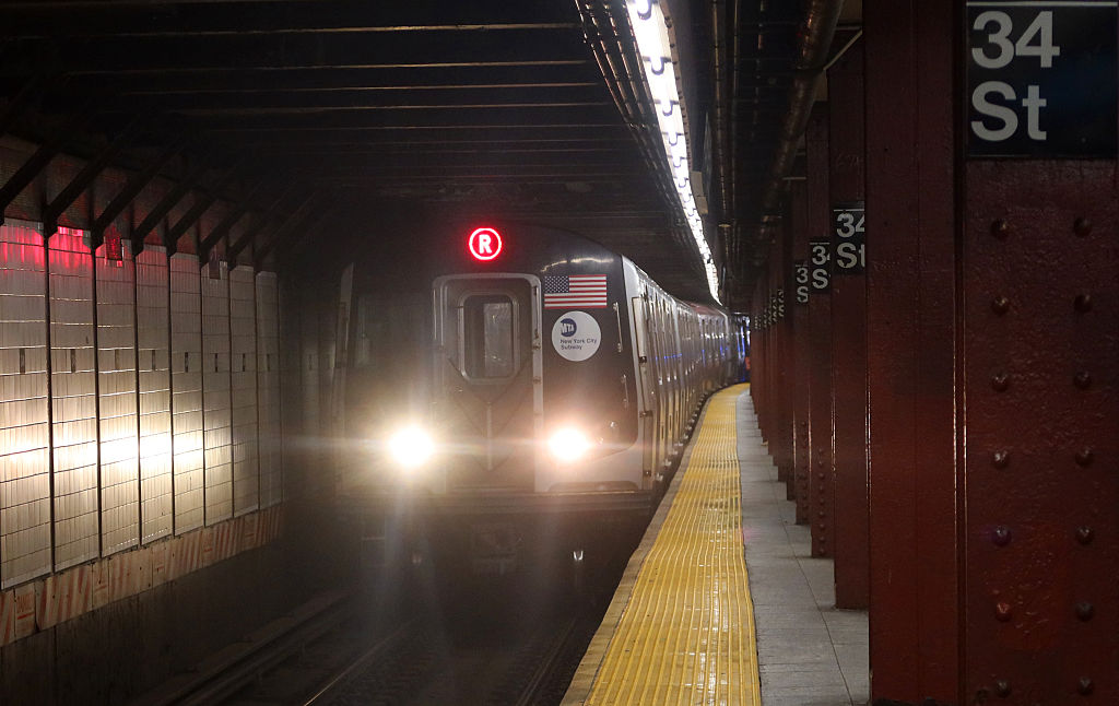 Meta, Tiktok no puede tirar un traje de muerte injusta de mamá de adolescente «Subway Surfing»