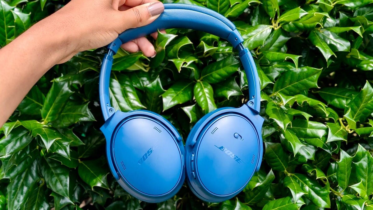 He aquí por qué estos simples auriculares Bose de rango medio siguen siendo mis conductores diarios