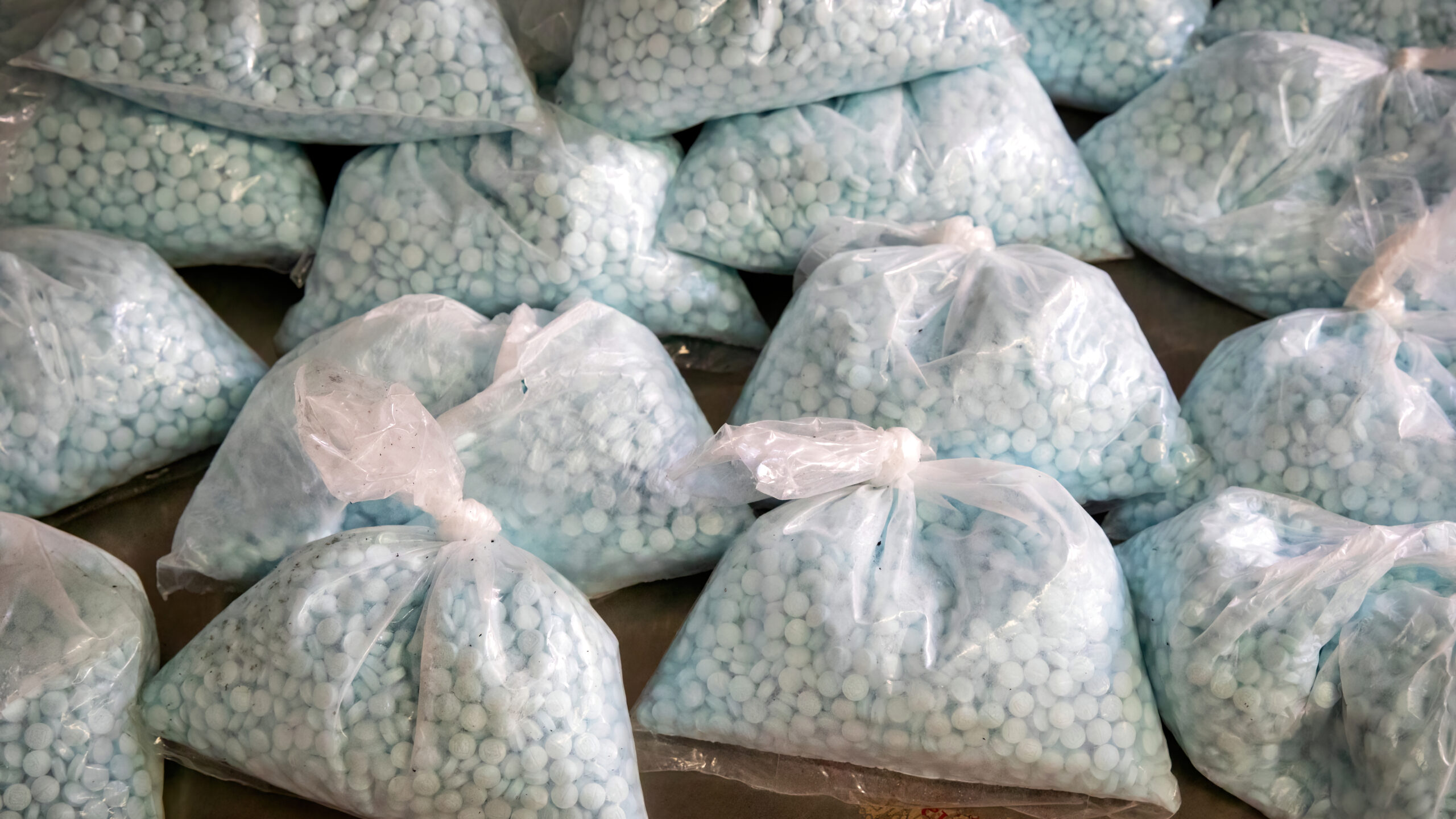 El químico extraño utilizado en plásticos ha estallado como el último adúltero de fentanilo