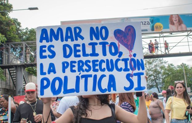 La promesa y el peligro de la seguridad digital en la era de la dictadura